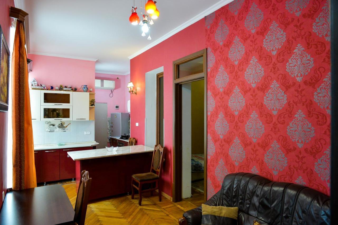 Ok. Bed and Breakfast Kutaisi Exteriör bild