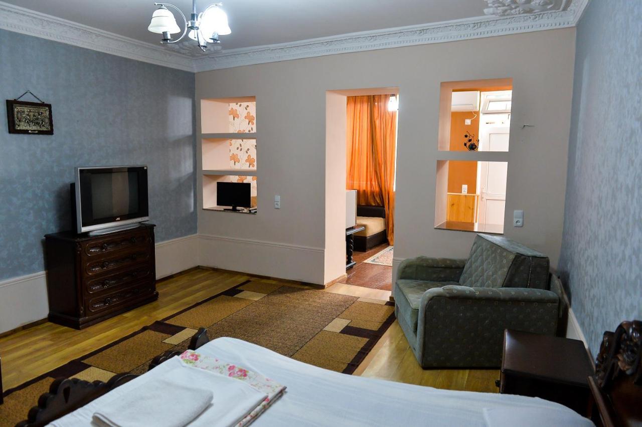 Ok. Bed and Breakfast Kutaisi Exteriör bild